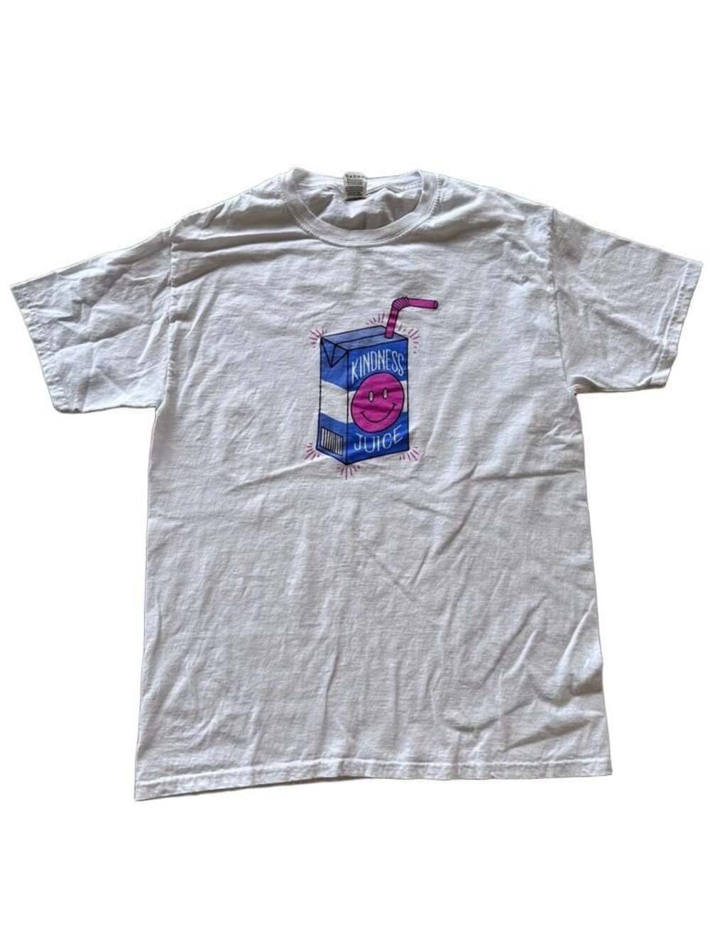 Fruit of the Loom HD Cotton Kindness Juice Graphic T-Shirt White Medium